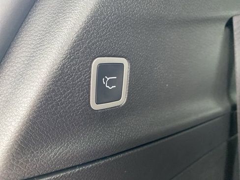 New 2026 Chrysler Pacifica Limited w/ S Appearance Package image 18