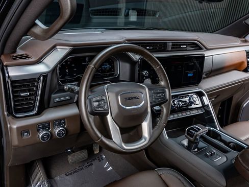 Used 2025 GMC Sierra 1500 Denali w/ Denali Reserve Package image 17