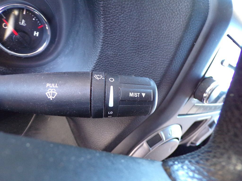 Used 2013 Jeep Wrangler Sport AWD/4WD image 22