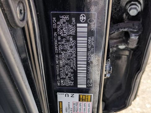 Used 2024 Toyota Crown AWD/4WD image 33