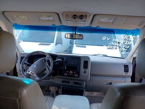 Used 2012 Nissan NV 3500 SL w/ Technology Pkg image 29