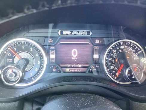 Used 2021 RAM 1500 Laramie image 10
