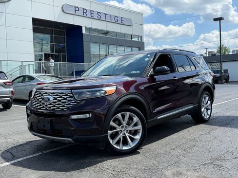 Used 2022 Ford Explorer Platinum w/ Equipment Group 601A AWD/4WD image 21