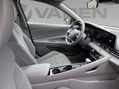 New 2026 Hyundai Elantra Sport FWD image 16