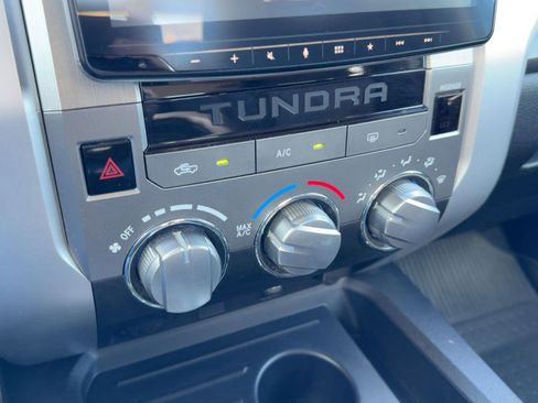 Used 2015 Toyota Tundra SR5 w/ SR5 Upgrade Package image 24