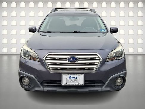 Used 2016 Subaru Outback 2.5i Premium AWD/4WD image 2