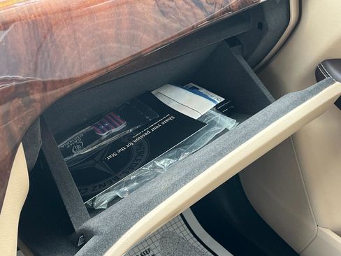 Used 2018 Mercedes-Benz GLS 450 4MATIC w/ Premium Package image 35