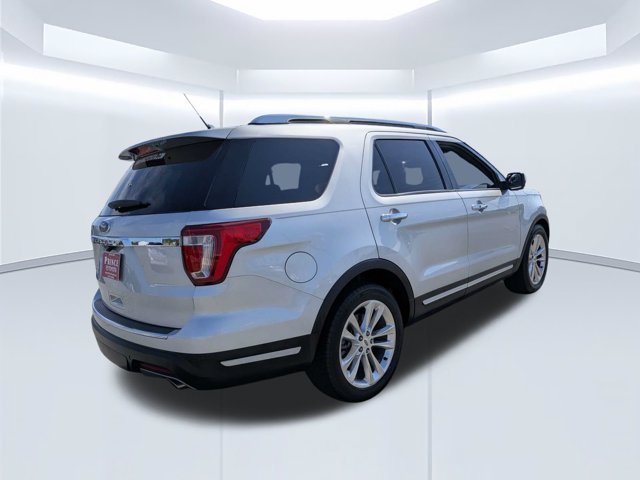 Used 2018 Ford Explorer Limited w/ Equipment Group 301A FWD image 6