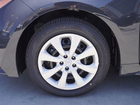 Used 2026 Toyota Corolla LE FWD image 20