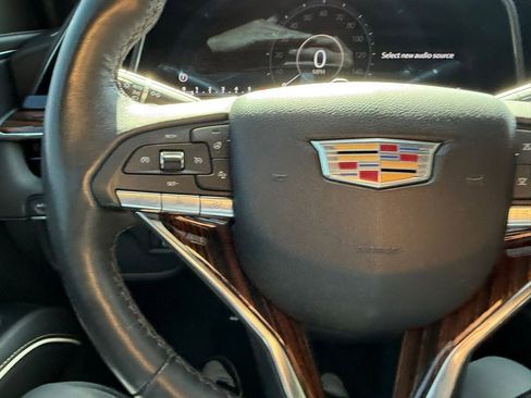 Used 2023 Cadillac Escalade Premium Luxury AWD/4WD image 18