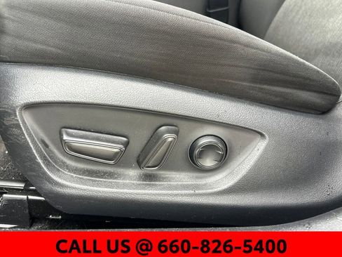 Used 2020 Toyota Camry LE FWD image 13
