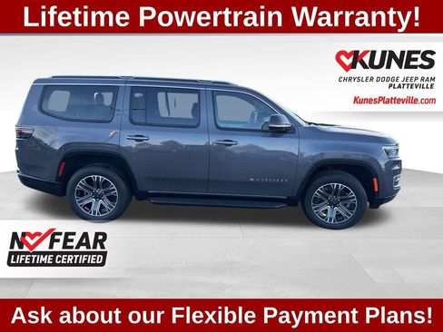 Used 2025 Jeep Wagoneer Series II image 5