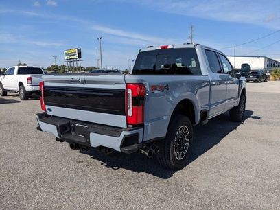 New 2026 Ford F350 Platinum w/ FX4 Off-Road Package