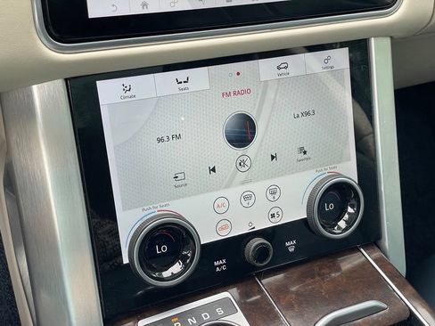 Used 2019 Land Rover Range Rover HSE AWD/4WD image 26