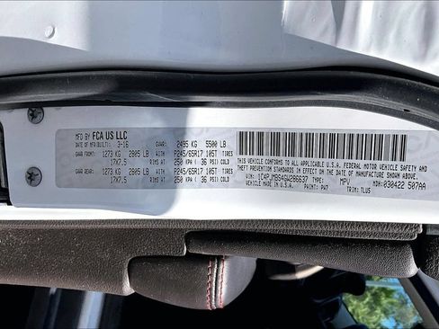 Certified 2016 Jeep Cherokee Trailhawk w/ Leather Interior Group AWD/4WD image 31