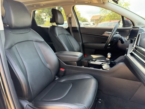 Used 2025 Kia Sportage SX FWD image 22