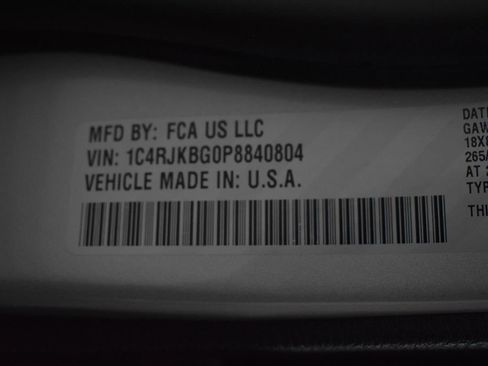 Used 2023 Jeep Grand Cherokee L Limited AWD/4WD image 11