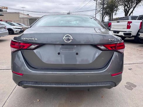 Used 2021 Nissan Sentra SV FWD image 6