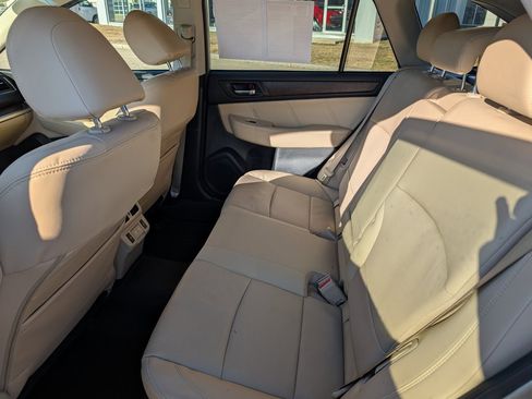 Used 2019 Subaru Outback 2.5i Limited image 17