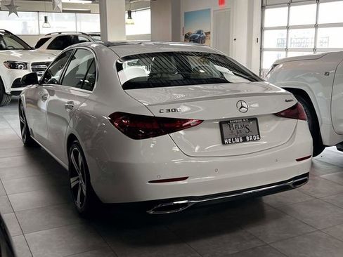 Used 2023 Mercedes-Benz C 300 4MATIC Sedan image 4