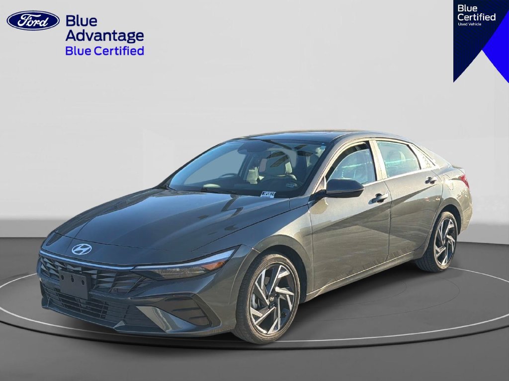 Used 2025 Hyundai Elantra Limited FWD image 1