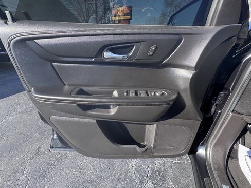 Used 2014 GMC Acadia SLT image 11