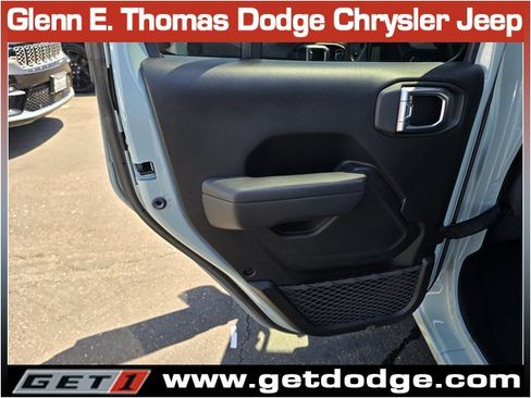 Certified 2024 Jeep Wrangler Unlimited AWD/4WD image 25