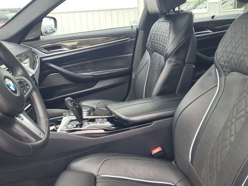 Used 2019 BMW M550i xDrive w/ Dynamic Handling Package image 8