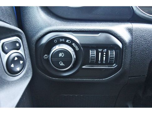 Used 2022 Jeep Gladiator Sport AWD/4WD image 20