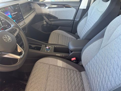 New 2026 Volkswagen Tiguan S image 10