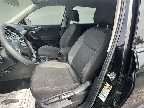 Used 2018 Volkswagen Tiguan S w/ 3rd Row Seat Package AWD/4WD image 16