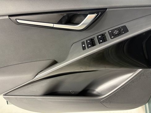 New 2026 Kia Niro Wind FWD image 19