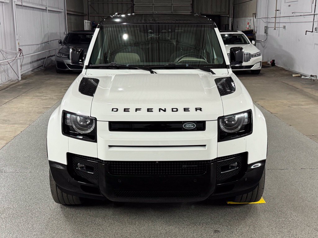 Used 2023 Land Rover Defender 110 X-Dynamic SE AWD/4WD image 3