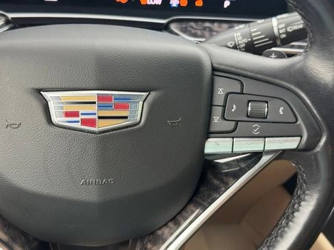 Certified 2021 Cadillac Escalade Premium Luxury w/ Driver Assist Tech Package AWD/4WD image 32