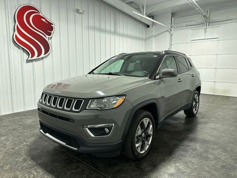 Used 2019 Jeep Compass Limited AWD/4WD image 1
