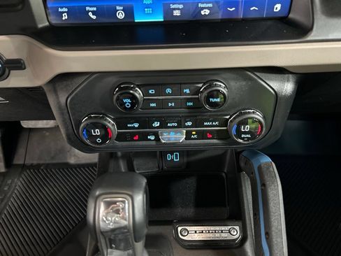 Certified 2023 Ford Bronco Wildtrak AWD/4WD image 23