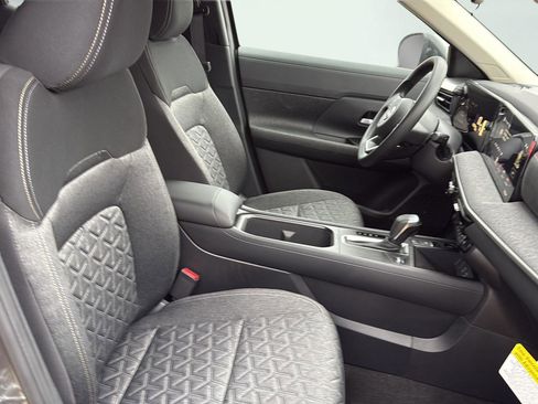 New 2026 Nissan Kicks SV w/ SV Premium Package AWD/4WD image 26