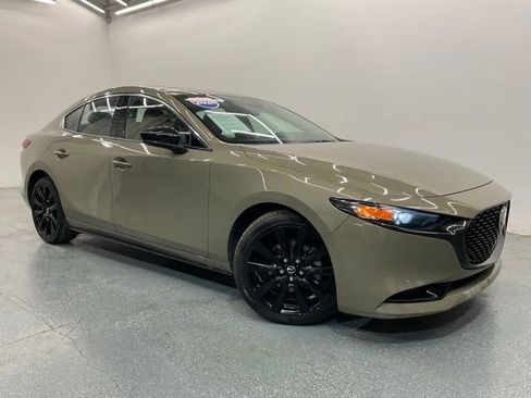 Used 2024 MAZDA MAZDA3 s AWD/4WD image 2