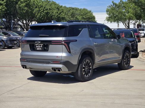 Used 2025 Chevrolet Traverse Z71 AWD/4WD image 4