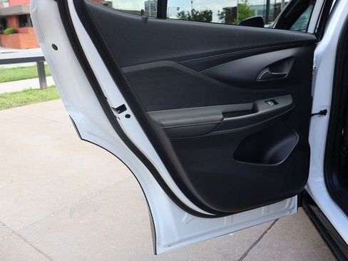 Certified 2026 Buick Envista Sport Touring FWD image 19