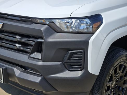 New 2026 Chevrolet Colorado W/T w/ WT Custom Package AWD/4WD image 8