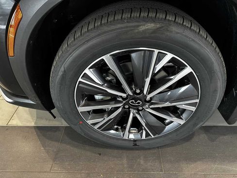 New 2026 INFINITI QX60 Luxe image 6