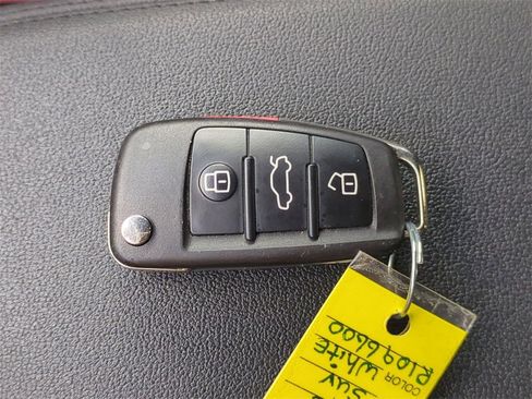 Used 2024 Audi Q3 2.0T Premium image 34