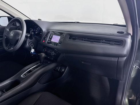 Used 2018 Honda HR-V LX image 34