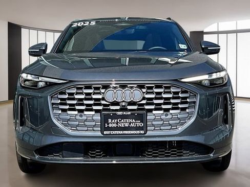 Used 2025 Audi Q5 Prestige AWD/4WD image 2