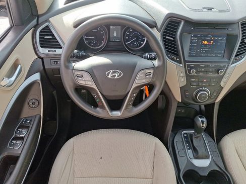 Used 2017 Hyundai Santa Fe Sport image 11
