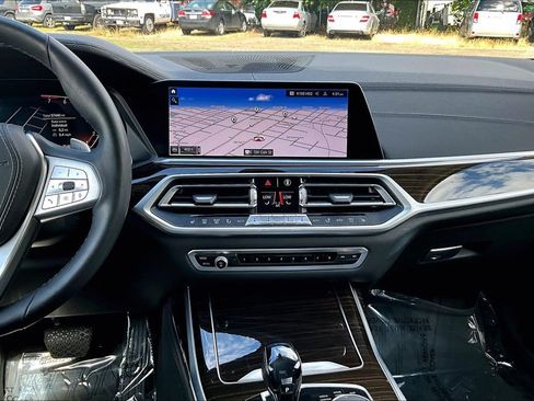 Used 2020 BMW X7 xDrive40i w/ Premium Package AWD/4WD image 8