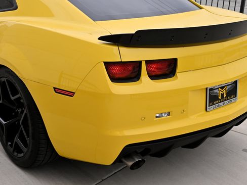 Used 2012 Chevrolet Camaro SS w/ RS Package image 32