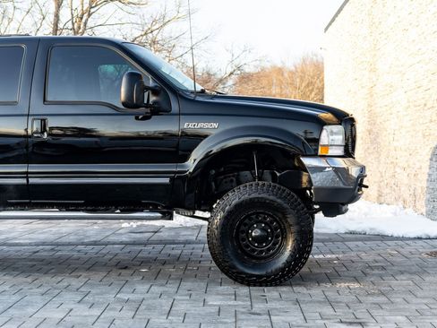 Used 2003 Ford Excursion Limited image 17