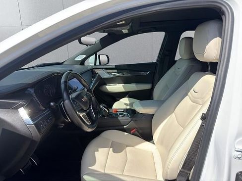 Certified 2023 Cadillac XT5 Sportv w/ Technology Package AWD/4WD image 23